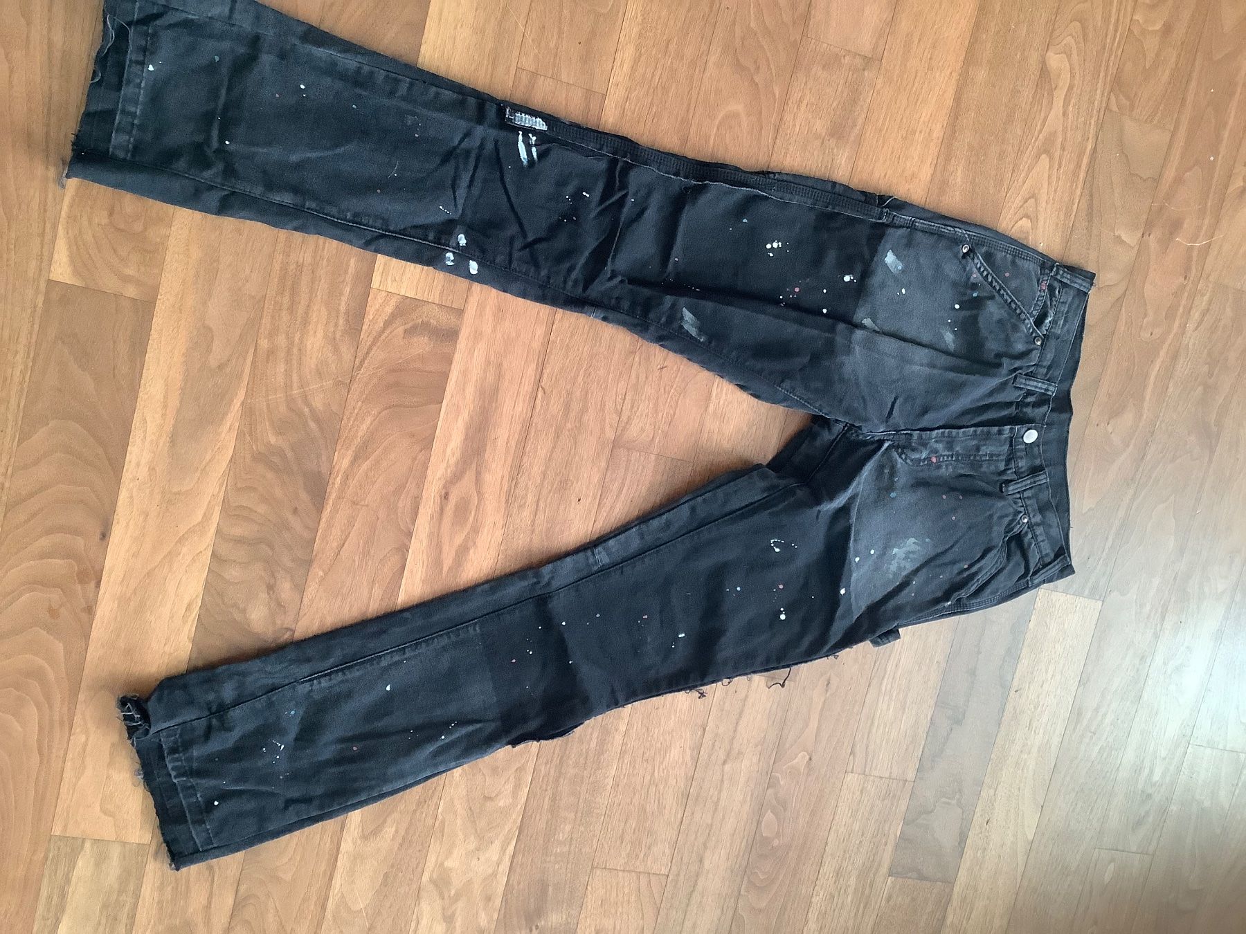 MNML Jeans: Mnml flared jeans – D'occasion à Zumikon par malvy19