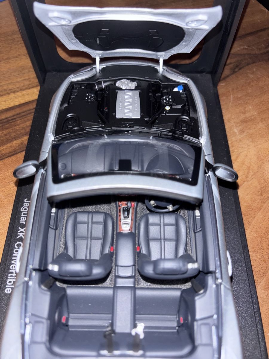 Autoart Modellautos: Autoart Jaguar XK Modellauto 1:18 – Gebraucht aus Glattfelden von Therzog 9