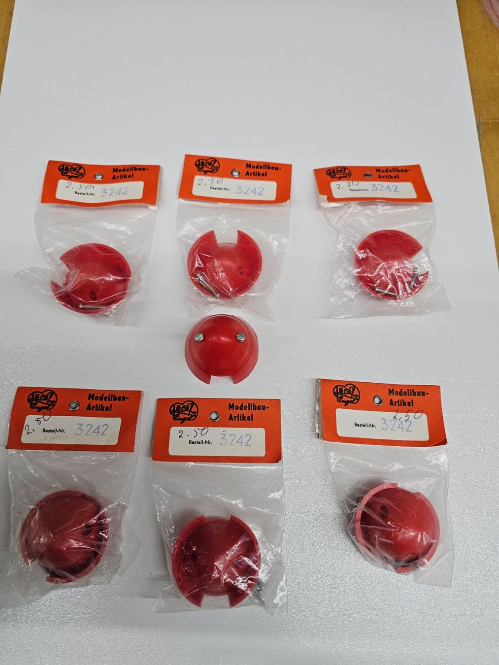 Modellismo RC: 7stk. 50mm Spinner für 2Blatt Propeller – Nuovo e nell'imballaggio originale da Rüti ZH venduto da Madeira14