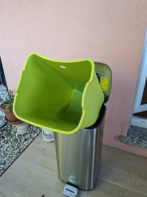 Abfalleimer: Poubelle – Gebraucht aus Savièse von cyn_5757 2