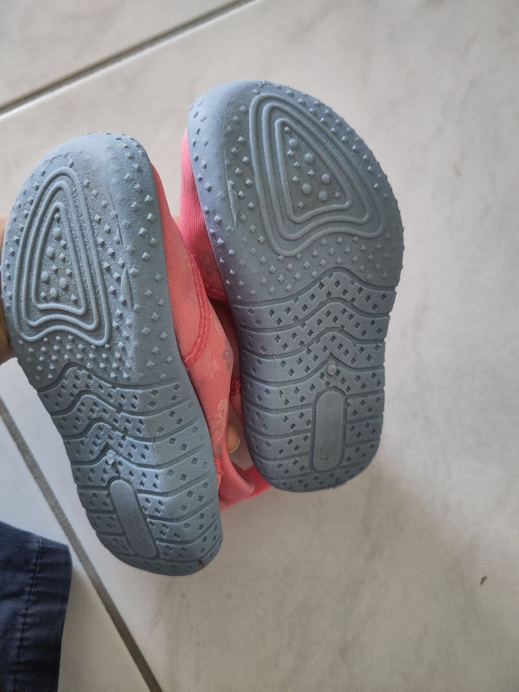 Scarpe per ragazzi: Badeschuhe, Gr. 27, Smile – Usato da Dettighofen Lengw. venduto da mai_75wt 4