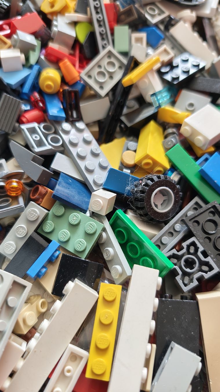 Lego Jouets: Lego "Schrott" ca 2,6 Kilo – D'occasion à Effretikon par Superkarin7 1
