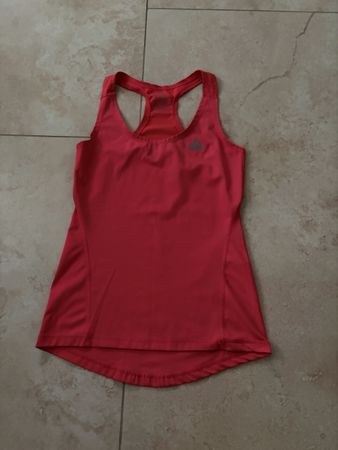 Damen Sport Top rot Grösse XS guter Zustand