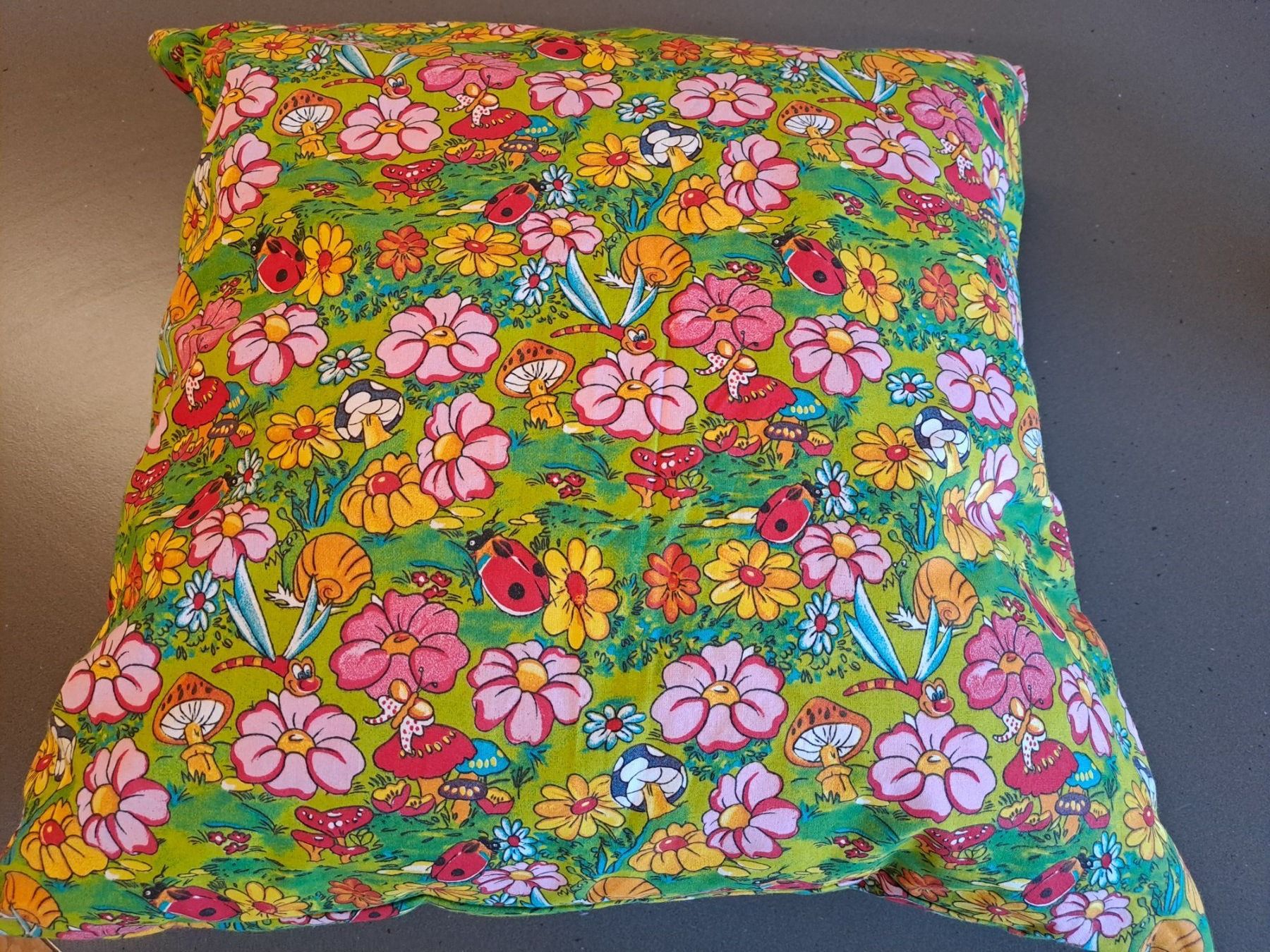 Coussins: Kissen mit Blumen – Neuf avec emballage d'origine à Werthenstein par Sublix 6
