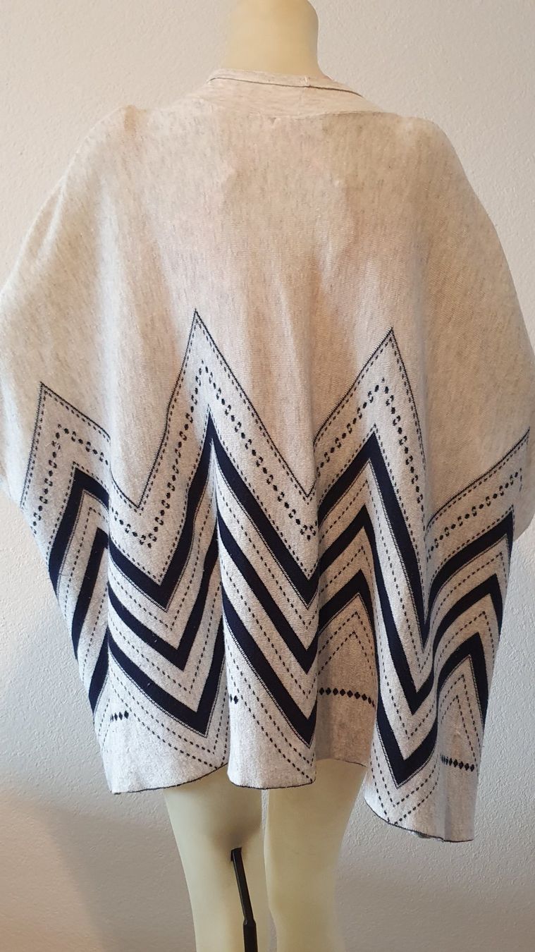 Gilets: Weste/Cape Peace n'love ONE Size – D'occasion à Niederbipp par fashionfuchs 1