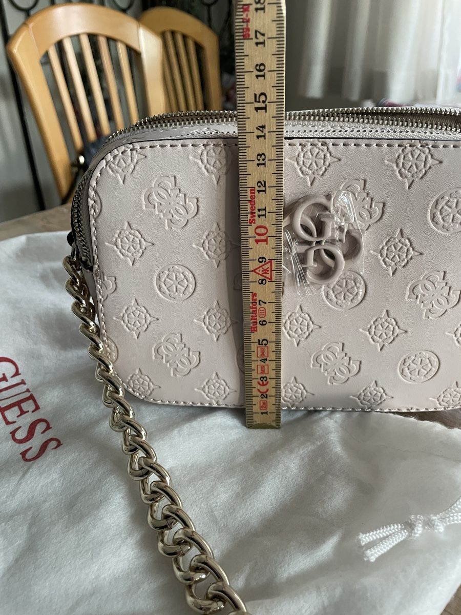 Guess Taschen für Damen: Guess Handtasche, neuwertig mit Kette – Neu (gemäss Beschreibung) aus Hünibach von Falken83 7