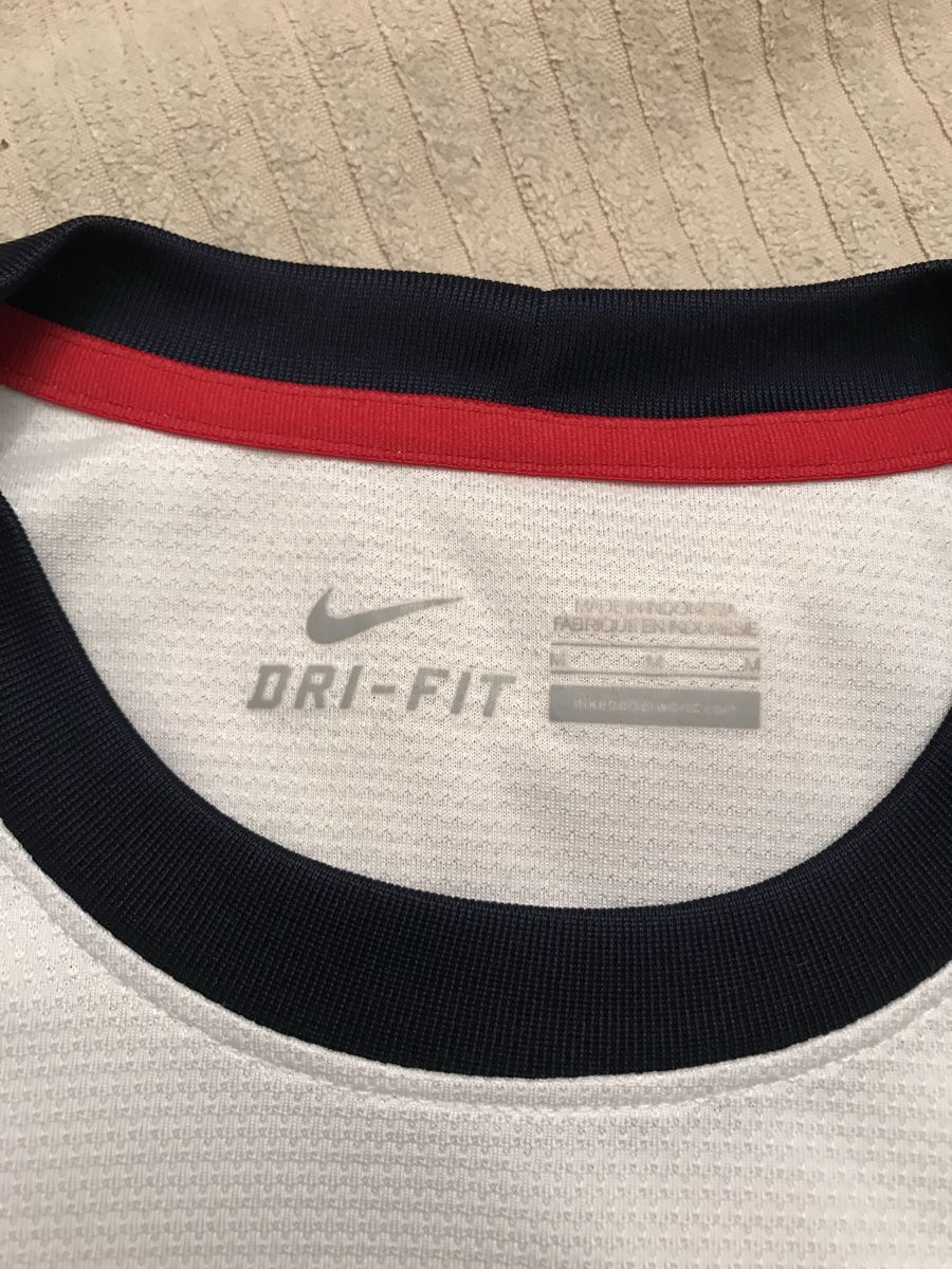 Nike Leibchen & Hosen: Vintage England Trikot – Gebraucht aus Olten von juliansaibene 2