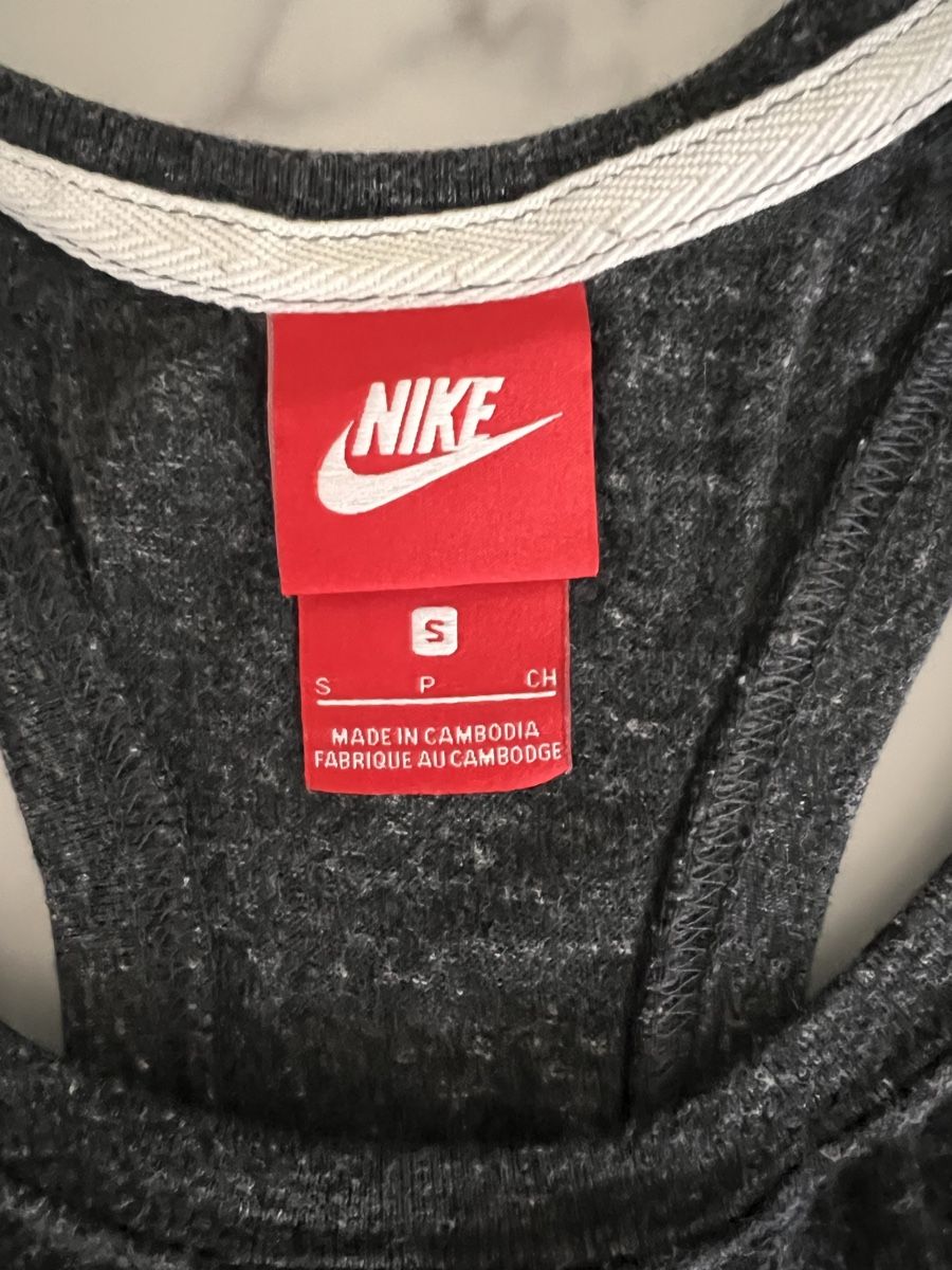 Nike Top: Tanktop von Nike – Usato da Näfels venduto da vike17 2