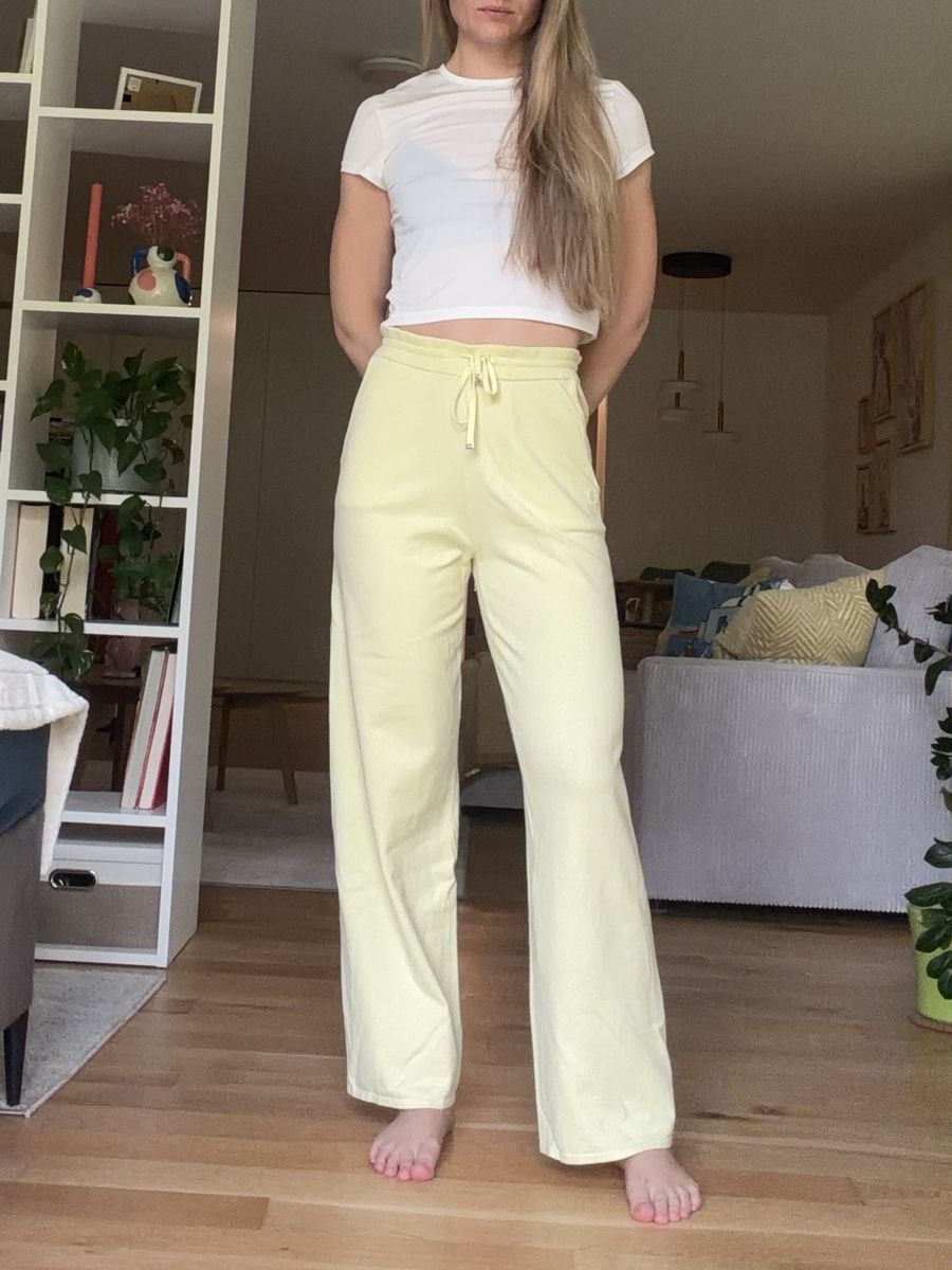 Hugo Boss Pantaloni: HELLGELBE HUGO FREIZEITHOSE – Usato da Zürich venduto da dbu_s8p2