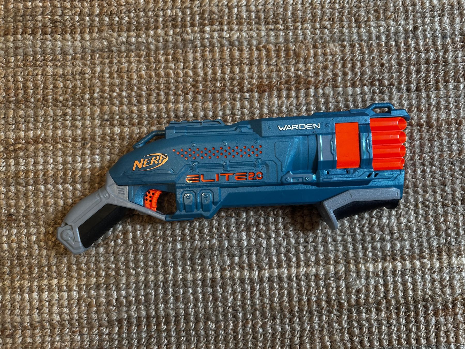 Nerf Giocattoli: NERF Elite 2.0 Warden DB-8 – Usato da Urdorf venduto da nochmalbrauchen