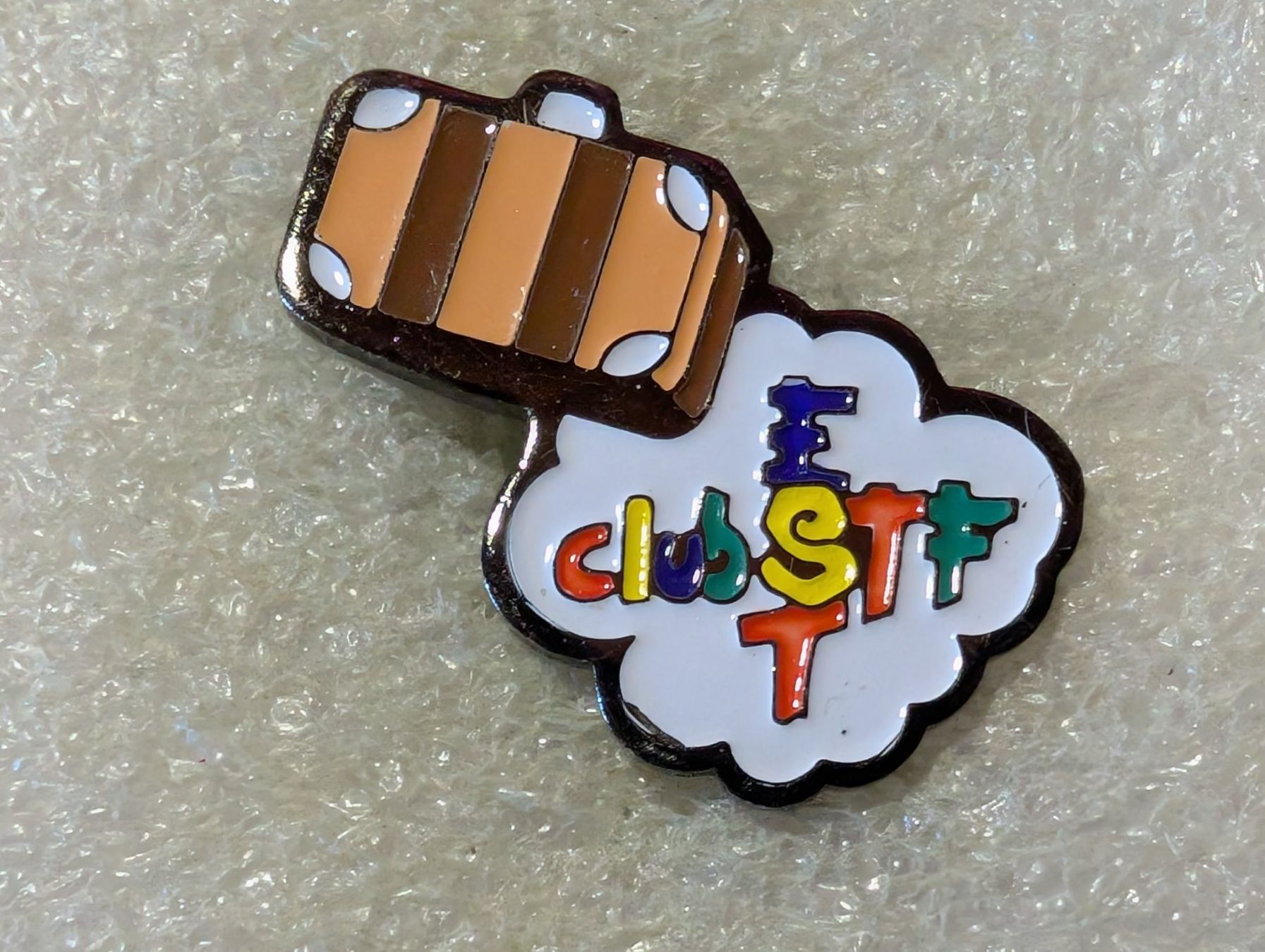Placchette & Badge: Ansteckpin 181: Clubfest – Usato da Oppligen venduto da Pin-Fall-Shop