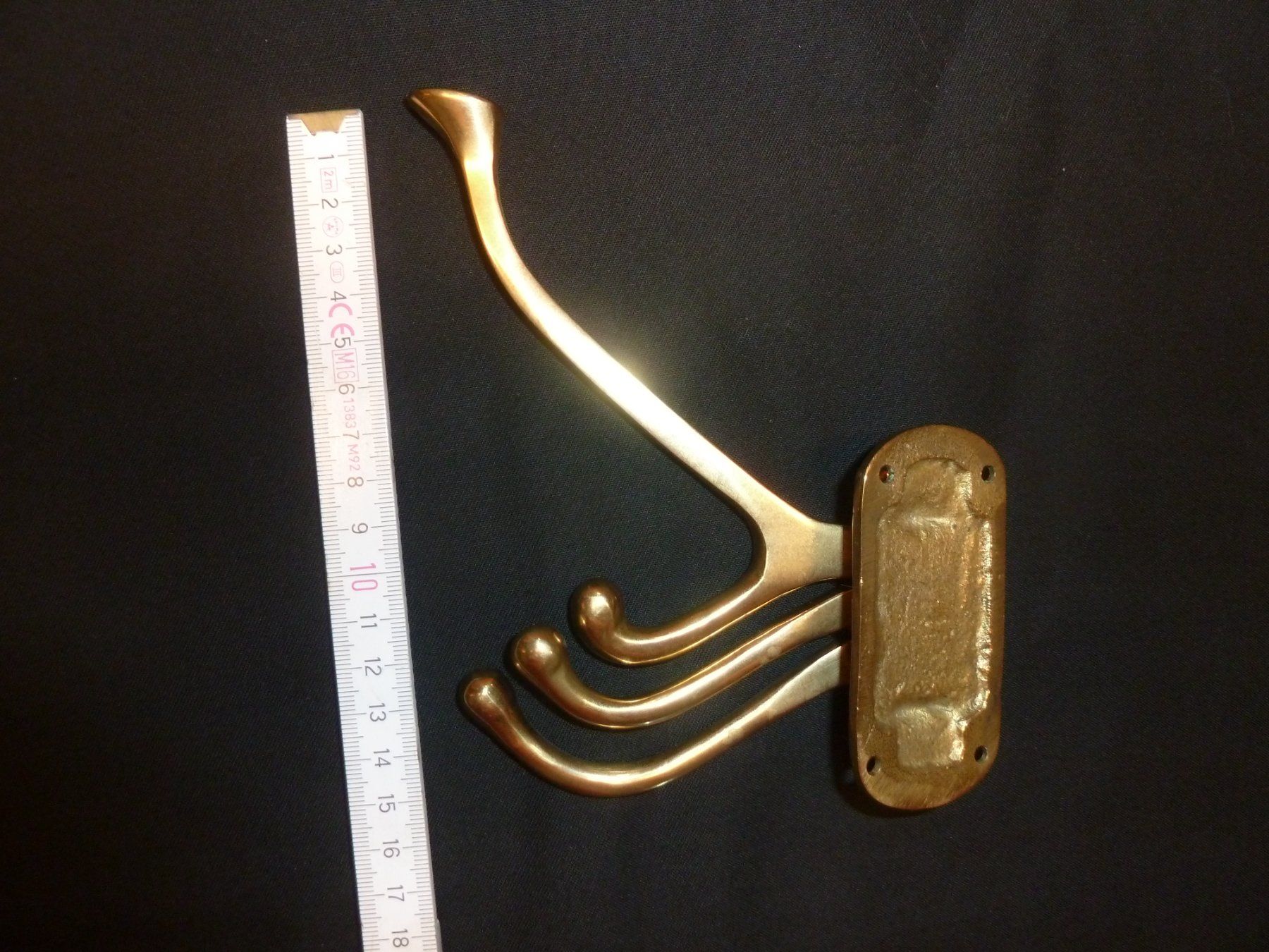 Ferramenta: Kleiderhacken / Garderobe Messing 2 Stk – Usato da Salmsach venduto da my-fair-lady 1