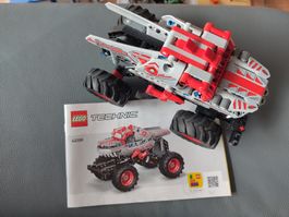 Lego Technic Thunder Roarus Monster Truck 42200