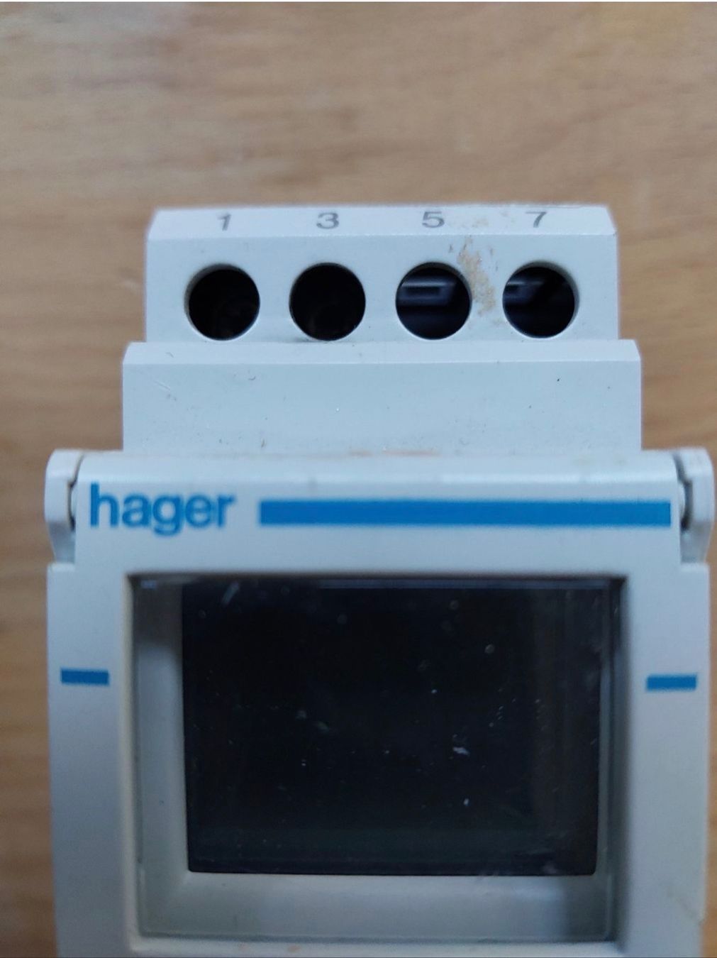 Hager Interruttori: Hager timer 230v, 16ah – Usato da Morbio Inferiore venduto da udry65 1