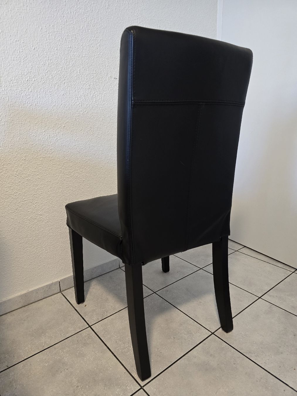 Ikea Sedie: Lederstuhl – Usato da Zug venduto da nic_wlj8 1
