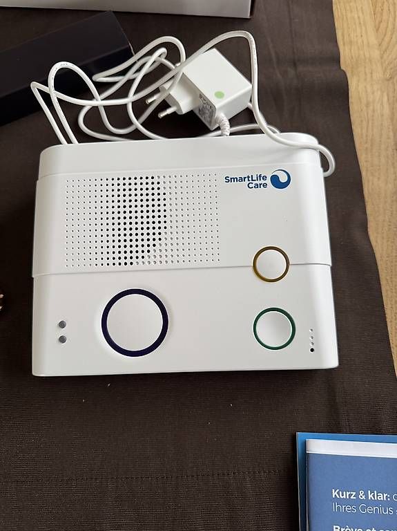 Swisscom Telefone: Notrufgerät SmartLife Care – Gebraucht aus Untereggen von Aggi2 1
