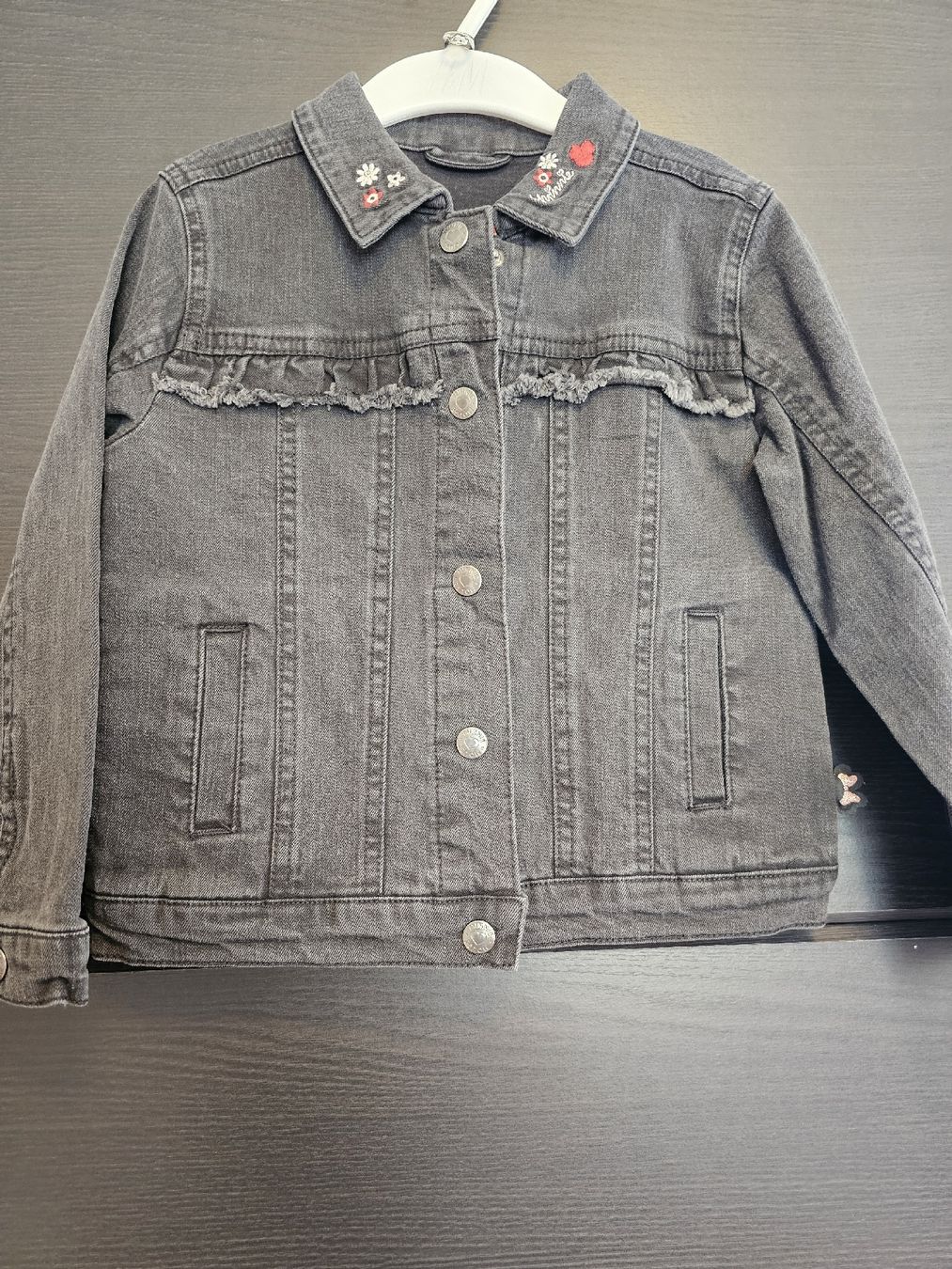 Disney Jacken & Mäntel: Süsse Mädchen Jeansjacke Minnie Mouse Gr. 110 – Gebraucht aus Laufen von Taty007