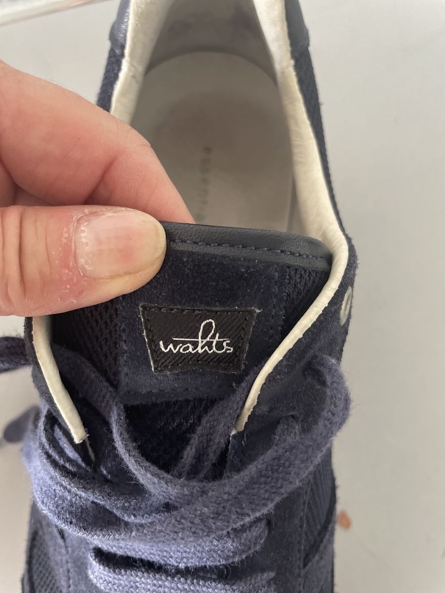 Herrenschuhe: Herren Sneaker dunkelblau – Gebraucht aus Oberwil b. Zug von hallihallo12 1