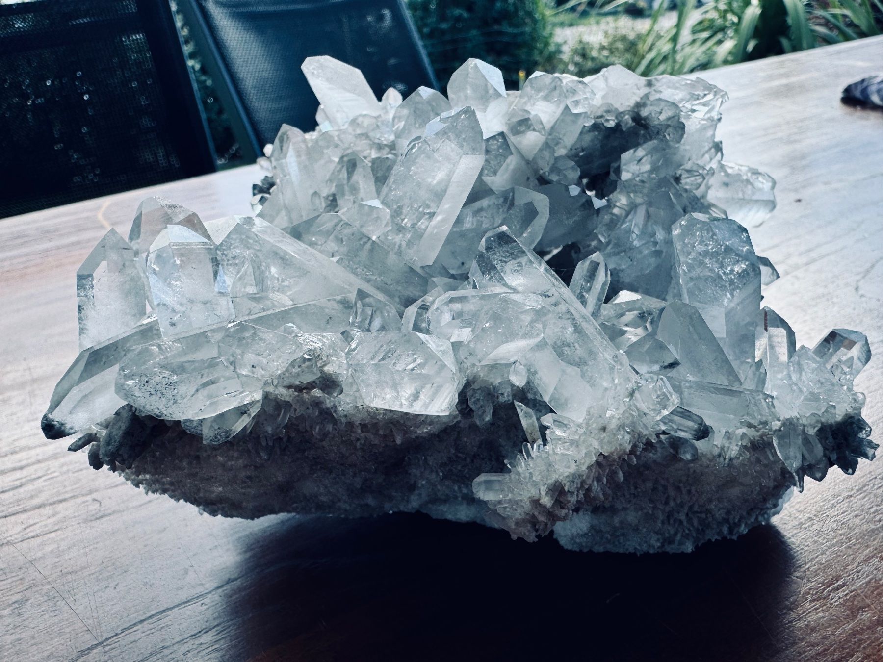 Minerali & Pietre curative: Bläuliche Quarz-Stufe aus Mathon, Schweiz – Nuovo e nell'imballaggio originale da Seeberg venduto da Mono1 1
