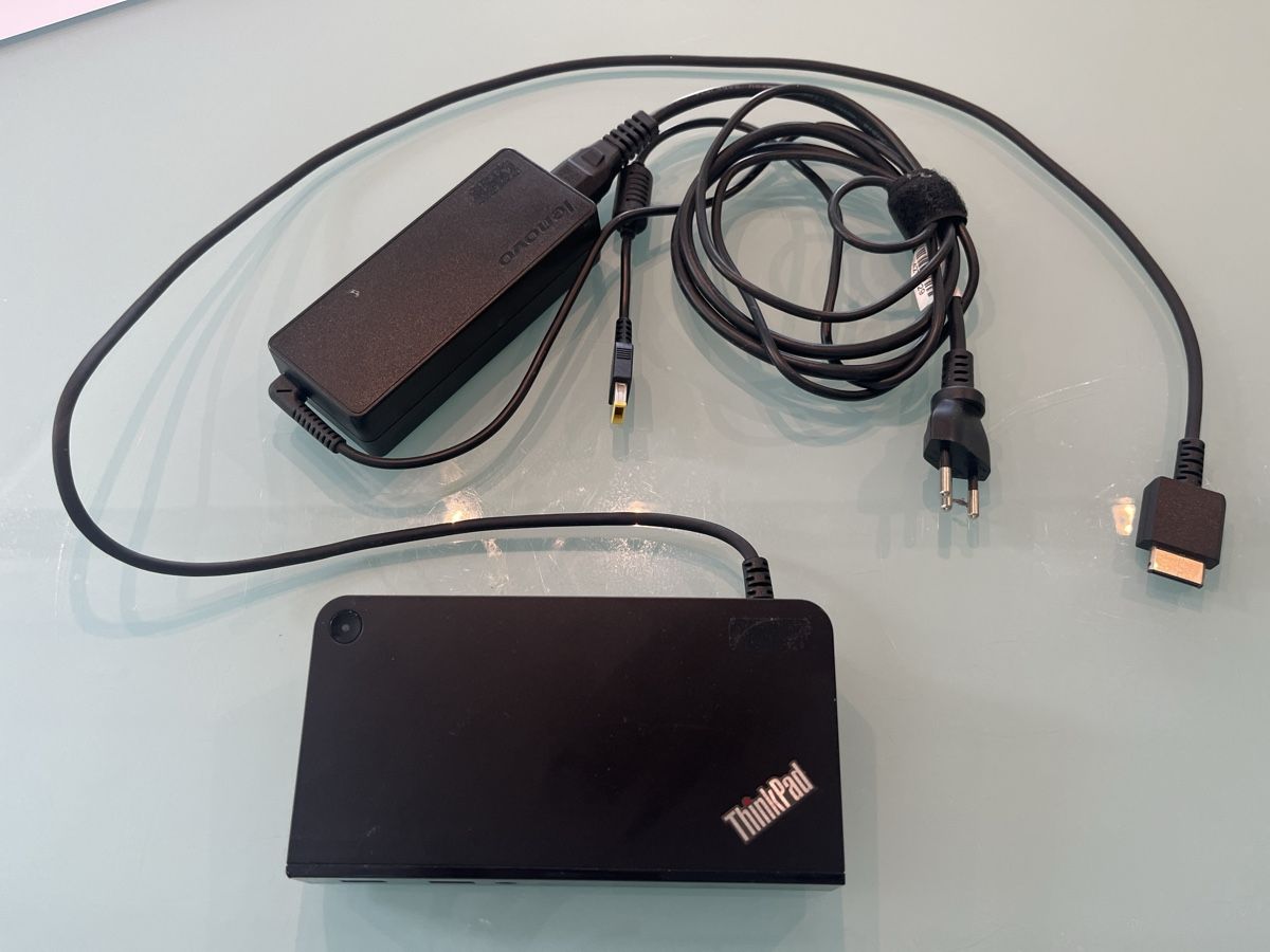 Lenovo Docking station: Lenovo ThinkPad OneLink+ Docking Station – Usato da Männedorf venduto da Phoebos 3