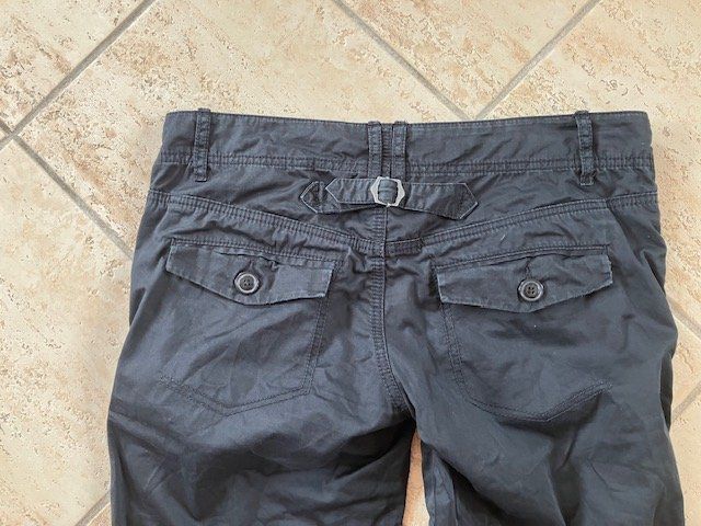 Esprit Pantaloni: Pantalon cargo edc ESPRIT taille 38 – Usato da Les Ponts-de-Martel venduto da Jolisa 2