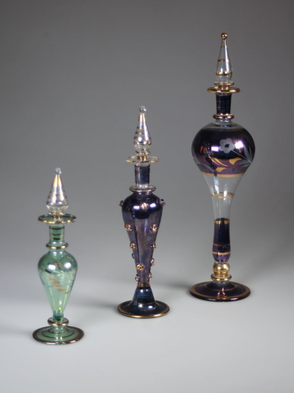 Flacons: Set 3 Glasflakons Sakkara Irisierend Deko – Gebraucht aus Basel von IRMAundFRED