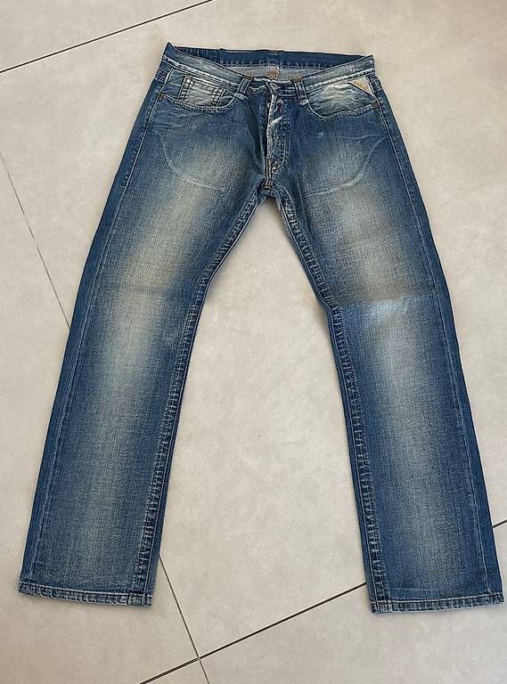 Jeans: Jeans Replay – D'occasion à Locarno par Tiz89