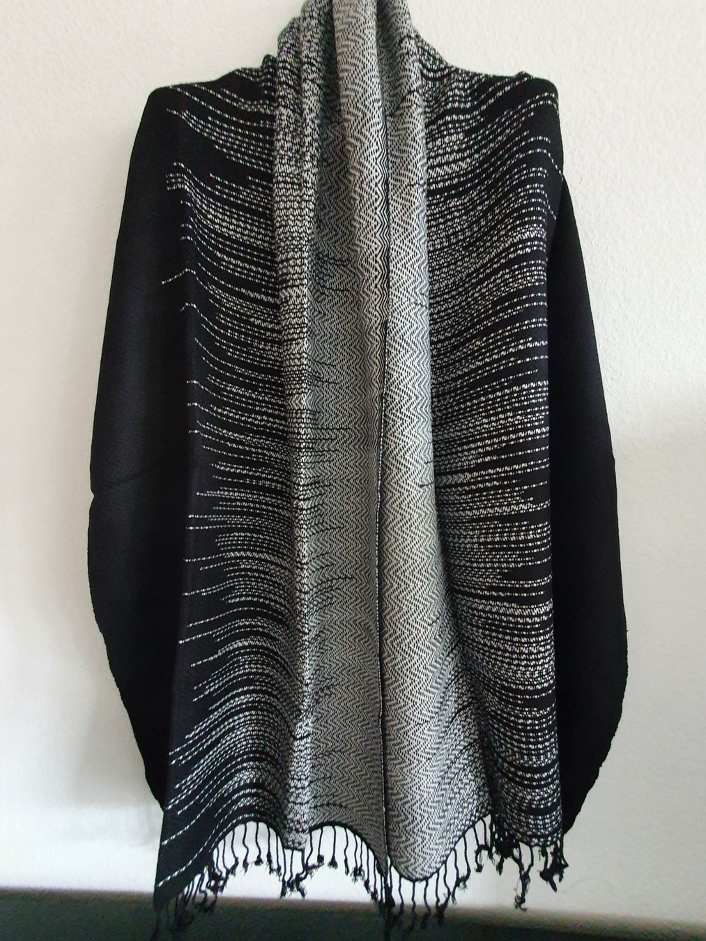 Foulard & Sciarpe: Schal, Baumwolle, Handgewebt, Schwarz/Weiss – Nuovo (secondo la descrizione) da Basel venduto da Anghkorwatt