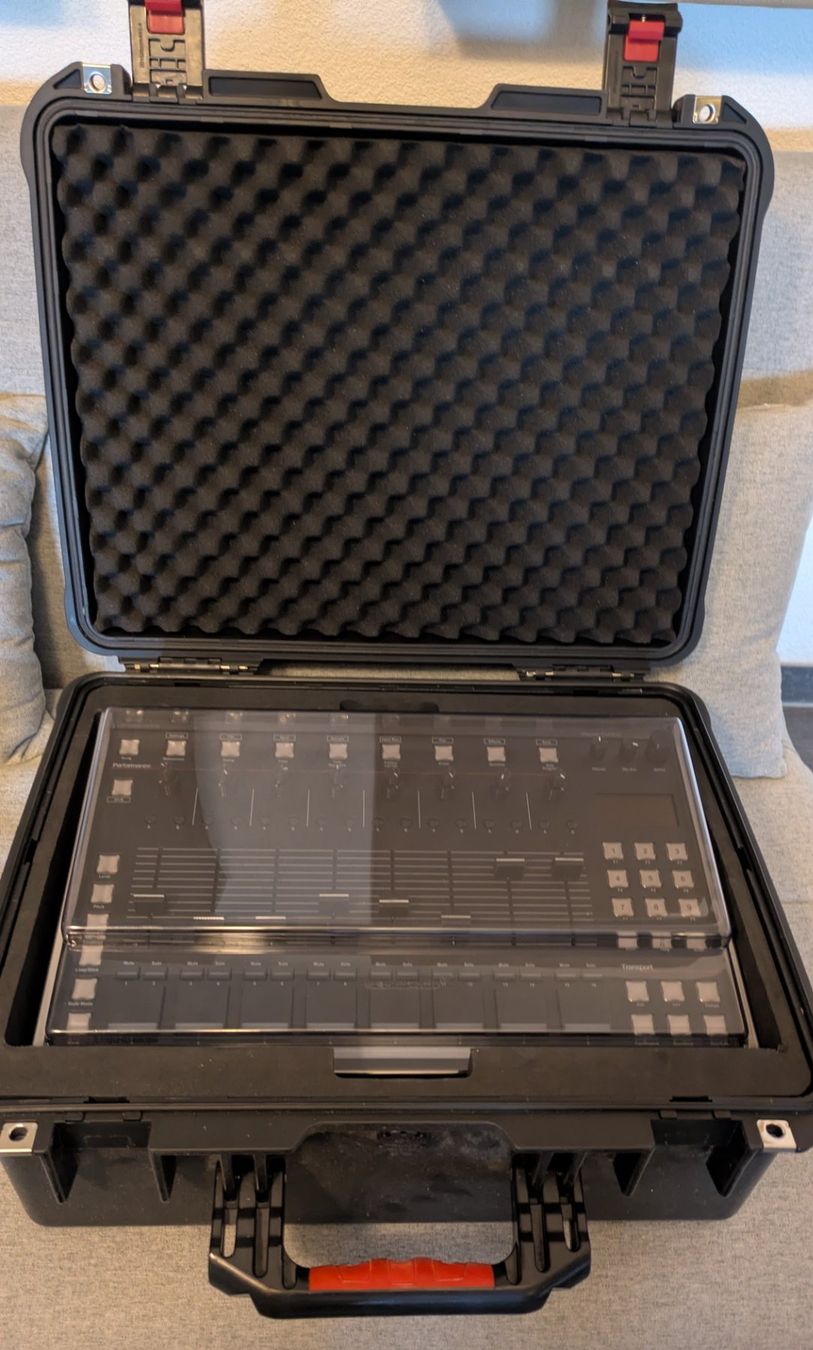 Musikinstrumente: Isla Instruments S2400 Sampler + case – Gebraucht aus Le Brassus von xew 3