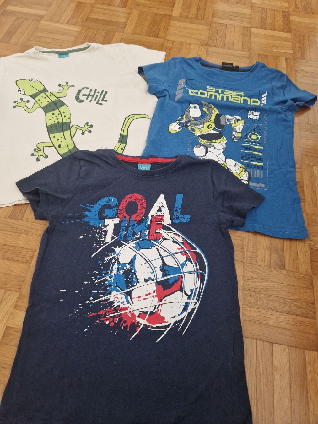 Lotti & Set di vestiti: T-shirt Gr.122 – Usato da Zürich venduto da Nis96e