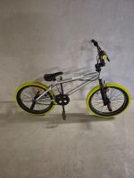 BMX Velo, Silber, gelbe Pneus, 20 Zoll, Sommer-Deal ☀️