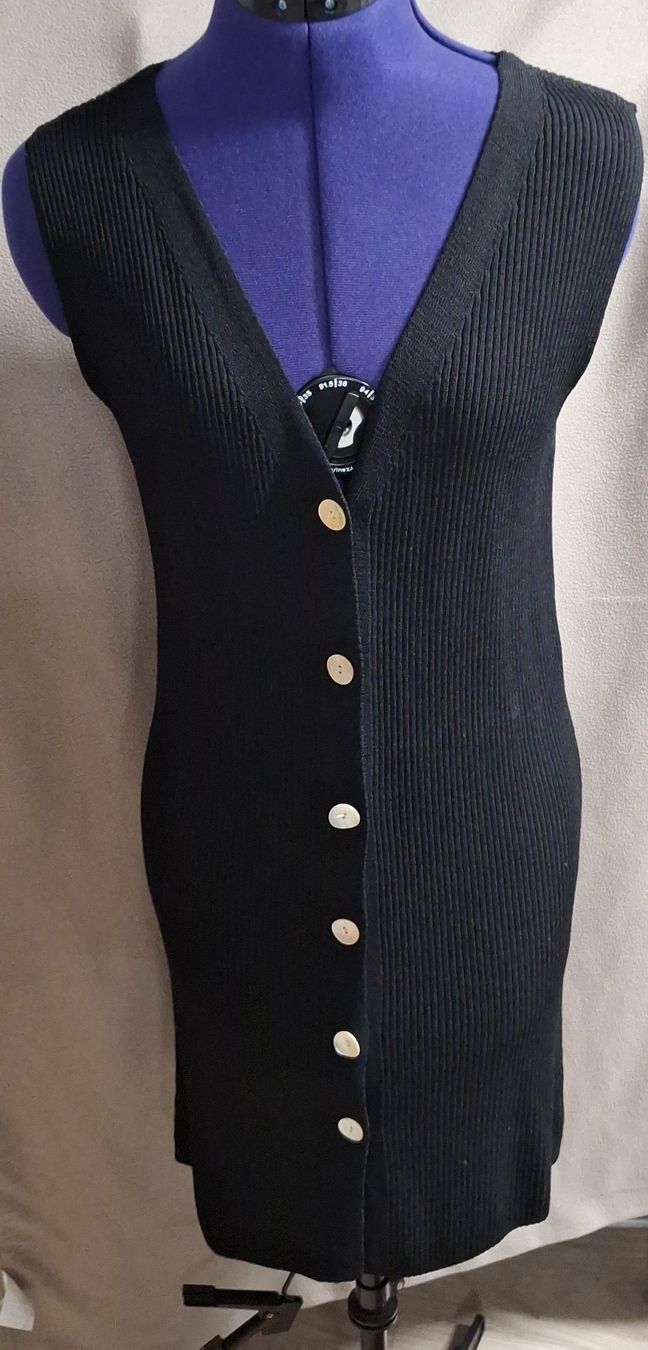 Gilet & Giacche senza maniche: schwarze Strickweste Gr. M – Nuovo (secondo la descrizione) da Diessenhofen venduto da Strubely