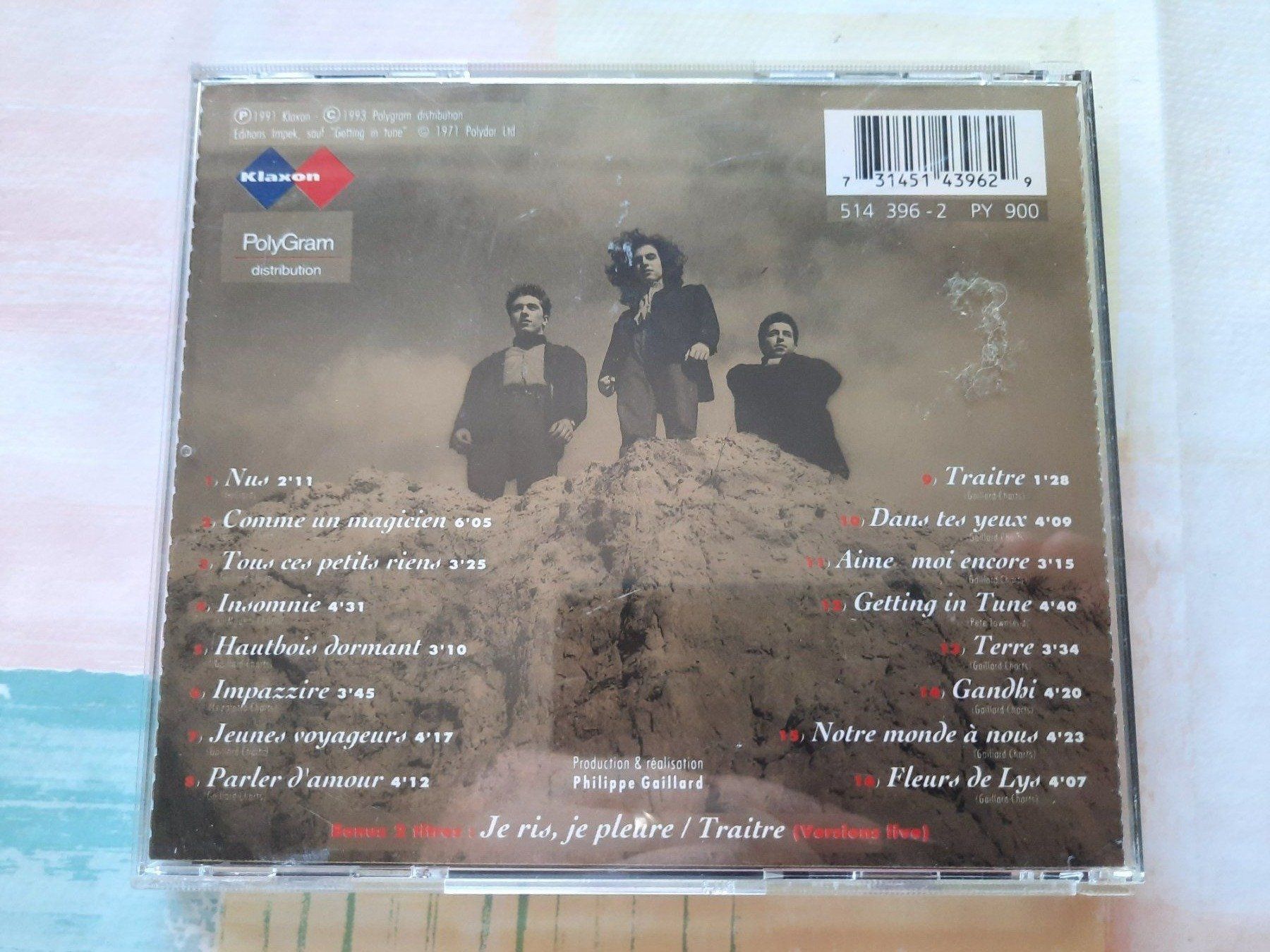 CD: CD Les Charts - Notre monde à nous – Usato da Pully venduto da bro_n52j 1