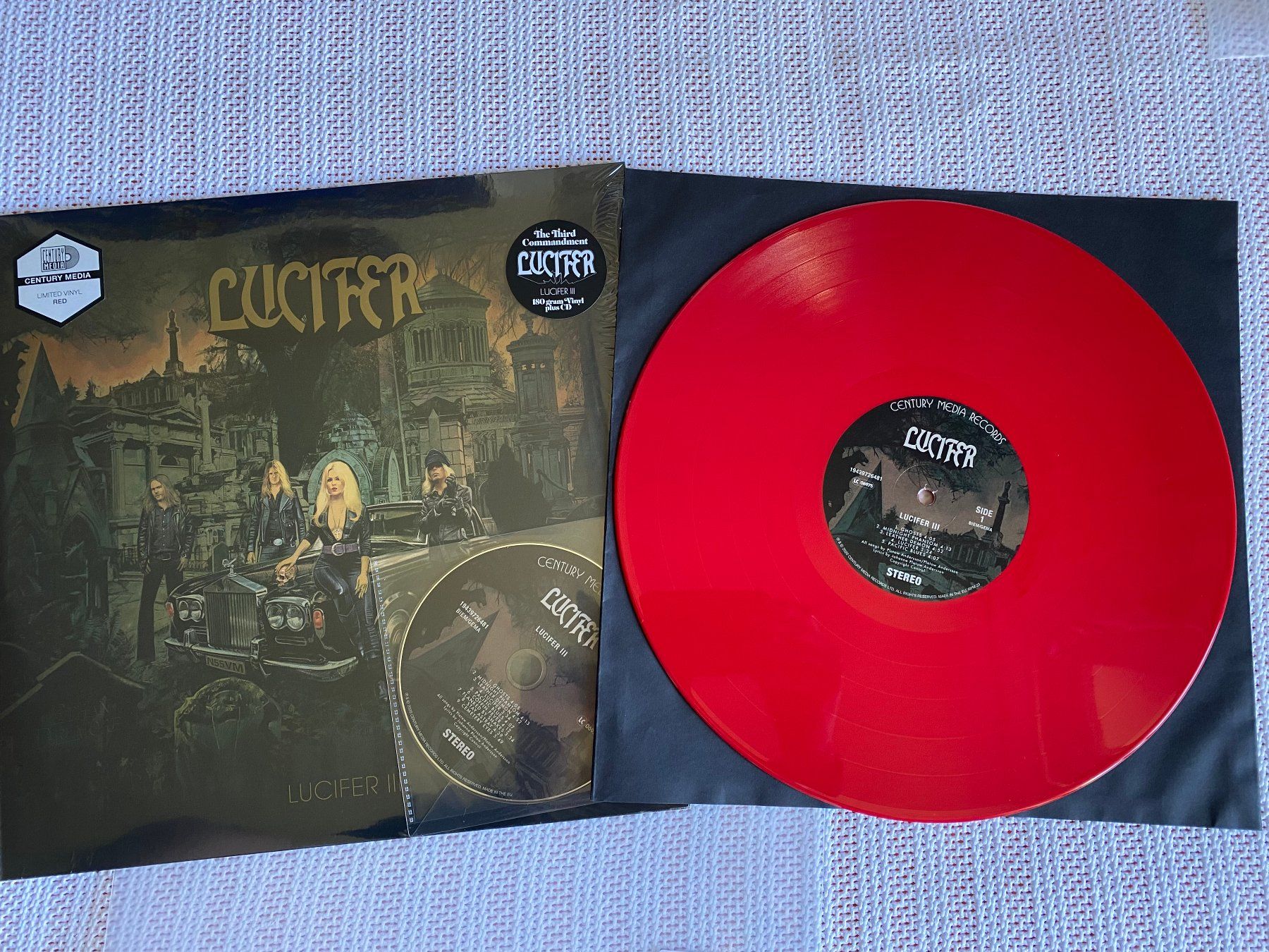 Dischi in vinile: Lucifer – Lucifer III / LP Red & CD – Usato da Basel venduto da Dinosauce