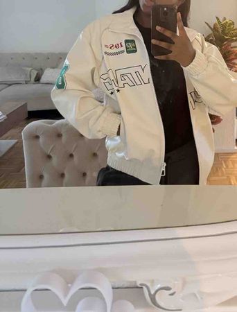 Veste blanche imprimée taille M état d'usage