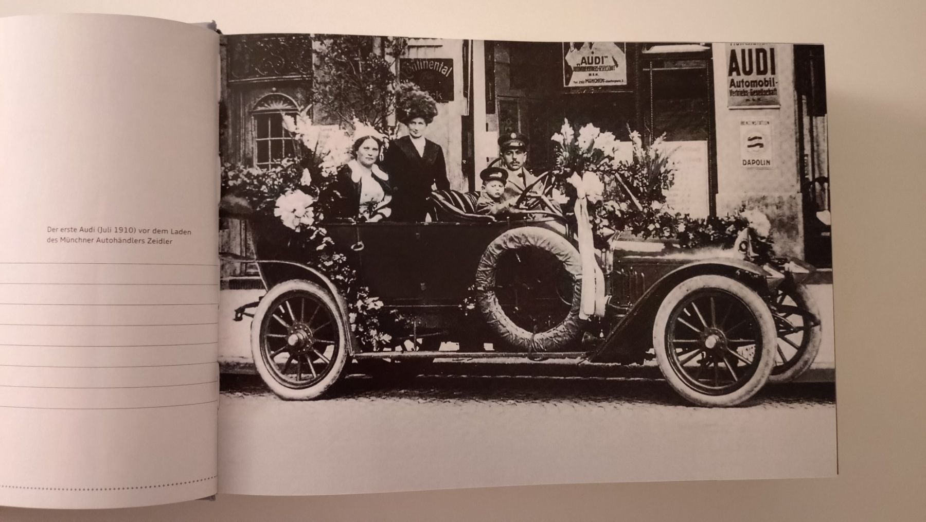 Zeitschriften & Magazine: AUDI - 365 Tage - Buch / Prospekt / Unikat – Neu (gemäss Beschreibung) aus Viganello von CARLiteratur 2