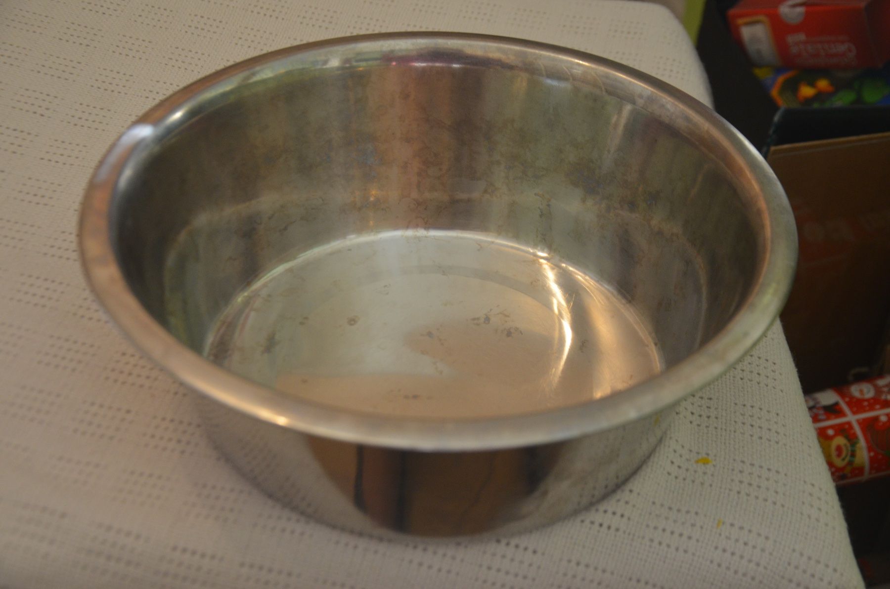 Ciotole: SCHUSSEL FUR KATZE ODER HUND - CM 30 – Usato da Chiasso venduto da Dolly015