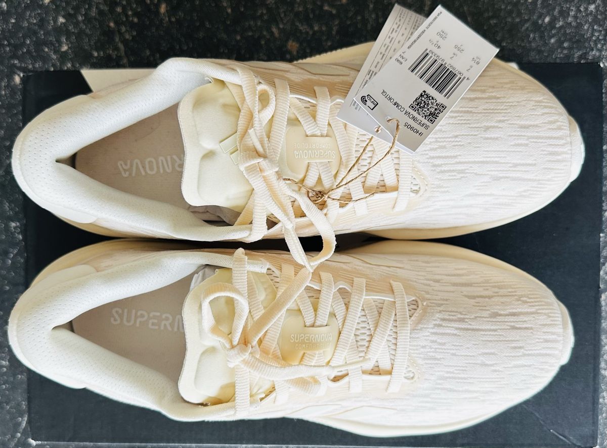 Herrenschuhe: Adidas Supernova Comfortglide – Neu und originalverpackt aus Biel/Bienne von Akwawini