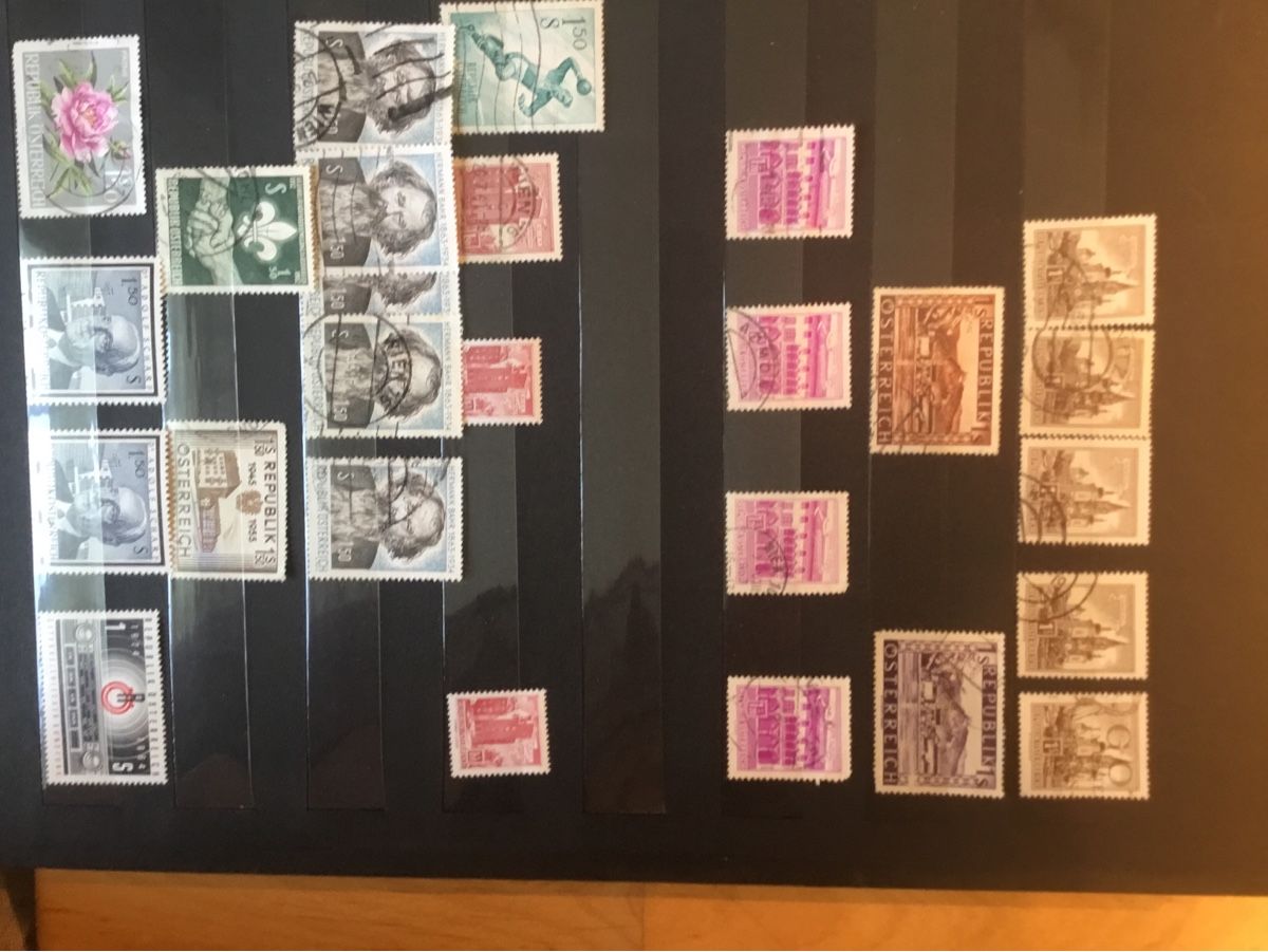 Alben: Album mit 10 Doppelseiten 24x32 mit Briefmarken Österreich – Gebraucht aus steinach von Haudi5 2