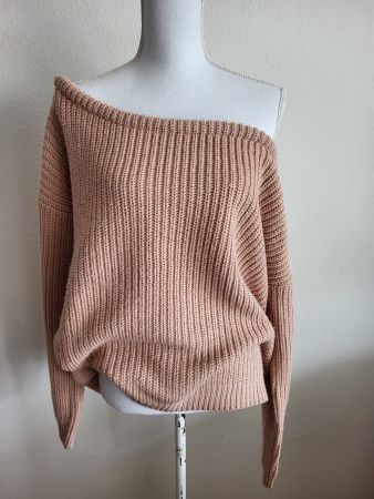 Damen Strickpullover Apricot/Nude – Oversize / Off-Shoulder