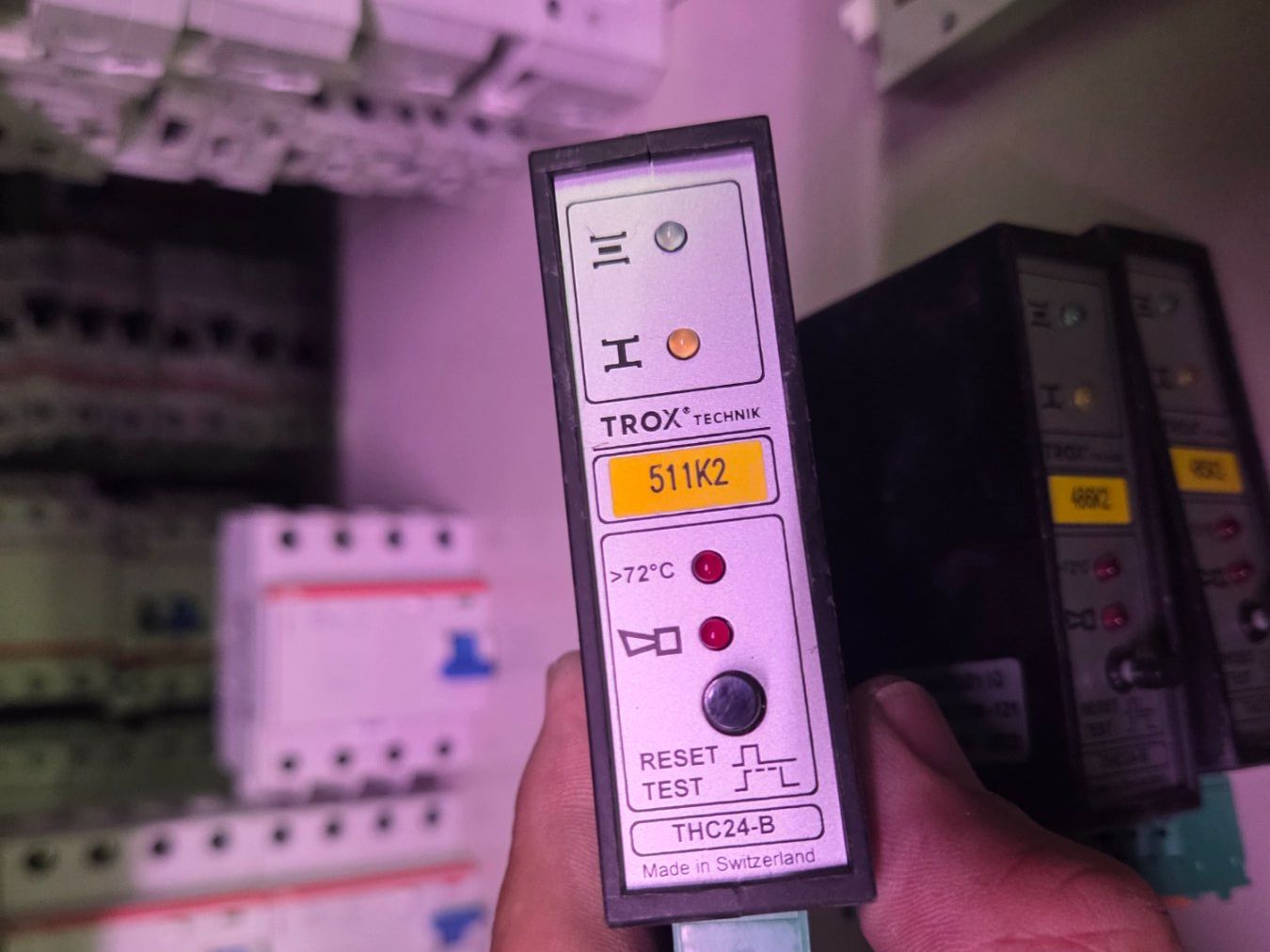 Composants électroniques: Trox Technik THC24-B Steuergerät gebraucht – D'occasion à Zürich par Alibaba1234
