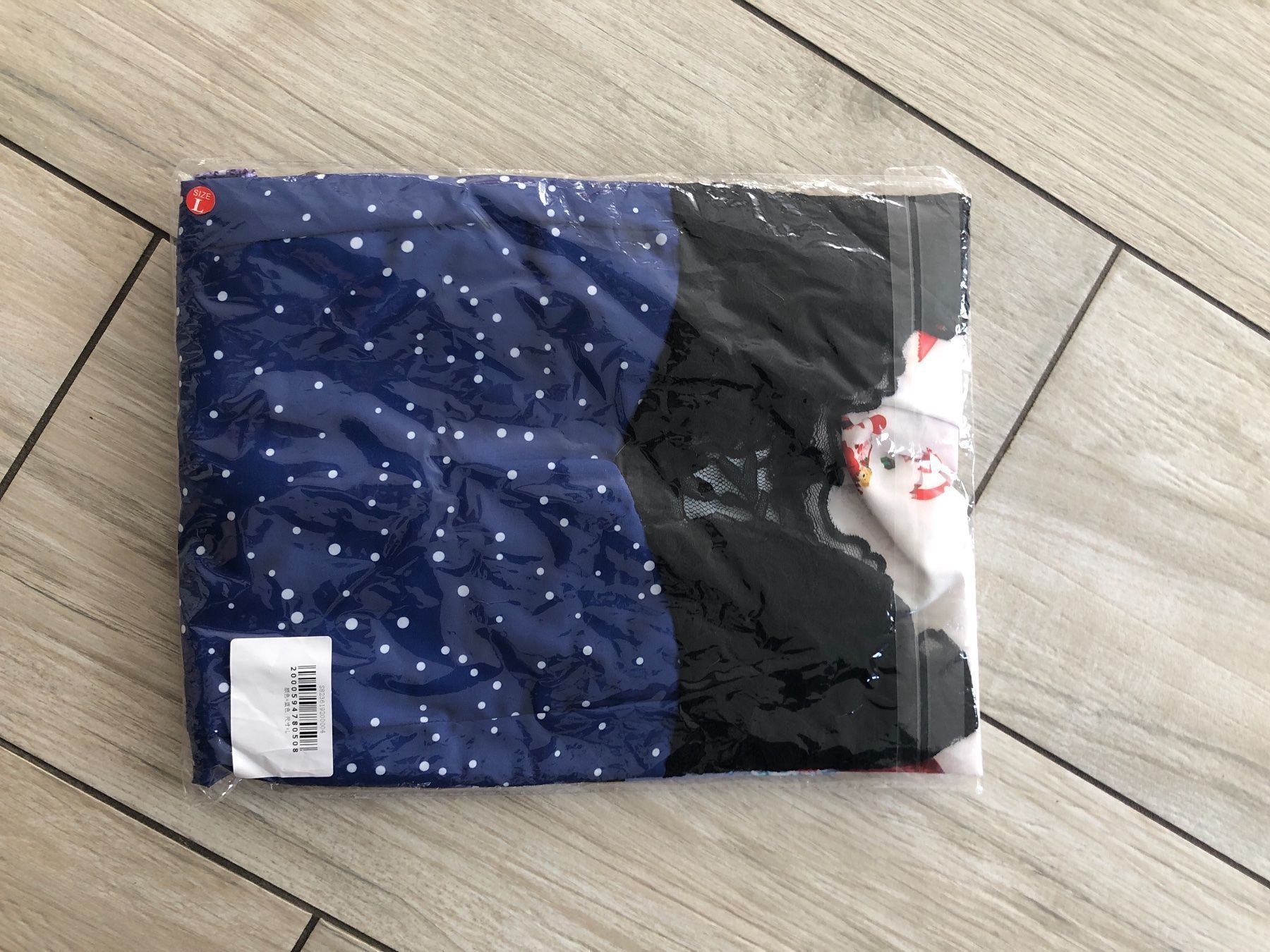 Kleider: Santiklaus Weihnachtskleid blau Gr L,2st – Neu und originalverpackt aus Gelterkinden von Familienferien 4