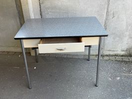 Küchentisch Vintage mit Ausziehtablar