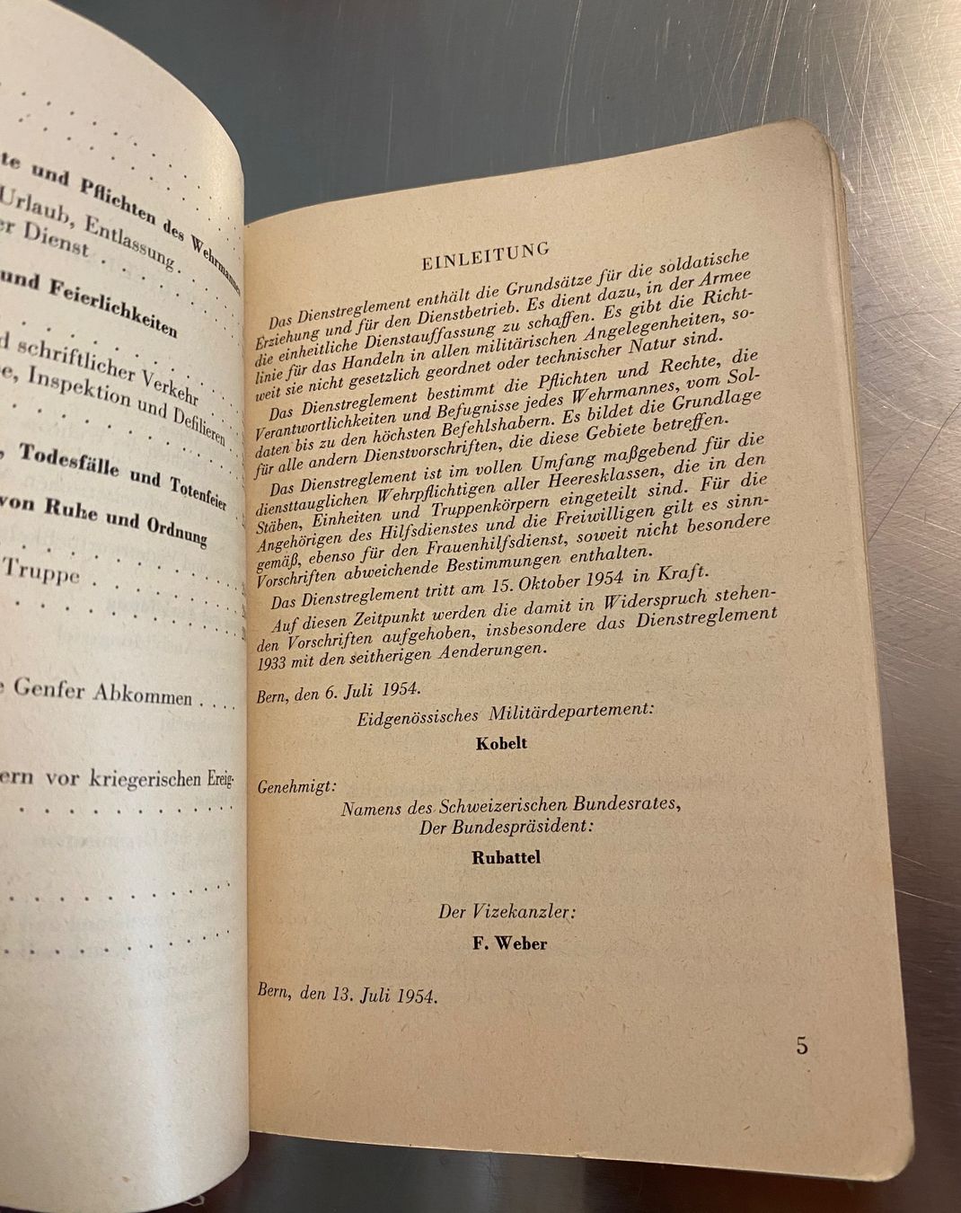 Livres: Dienstreglement 1954 der Schweizer Armee – D'occasion à Winterthur par nor_qtg7 1