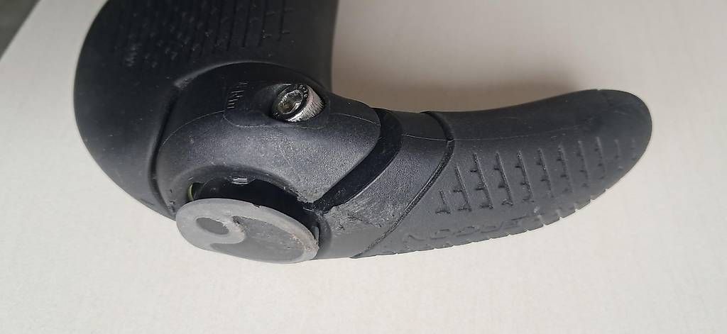 Pezzi di ricambio: Fahrrad-, MTB-Griffe ERGON GP4 Evo – Usato da Rüegsauschachen venduto da hrs3432 3
