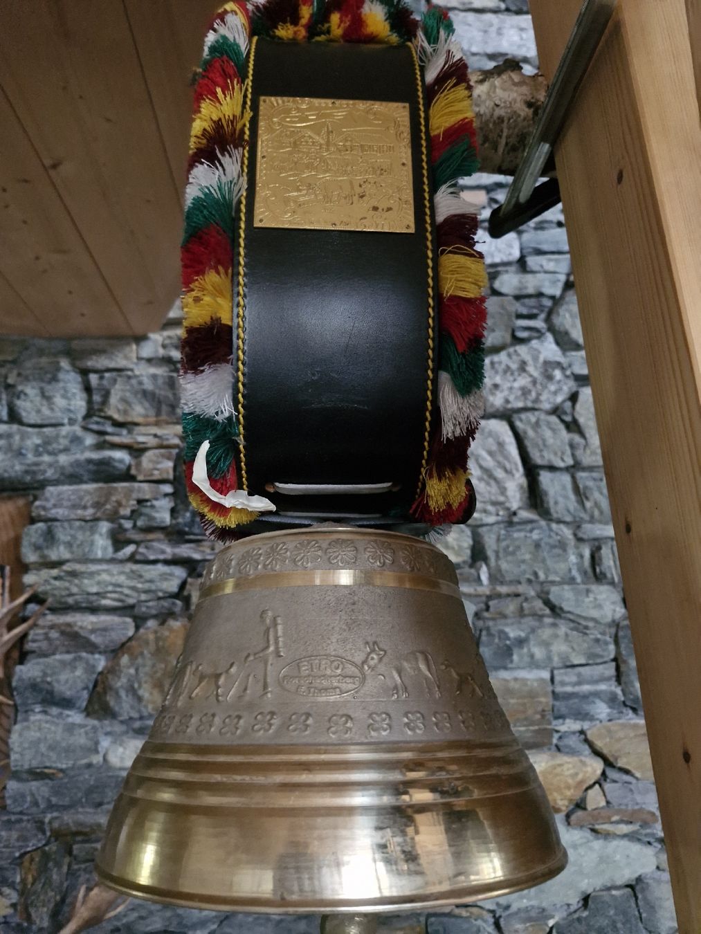 Cloches & sonnailles: Glocke Treichel  – D'occasion à Guarda par rue_bpd7 2