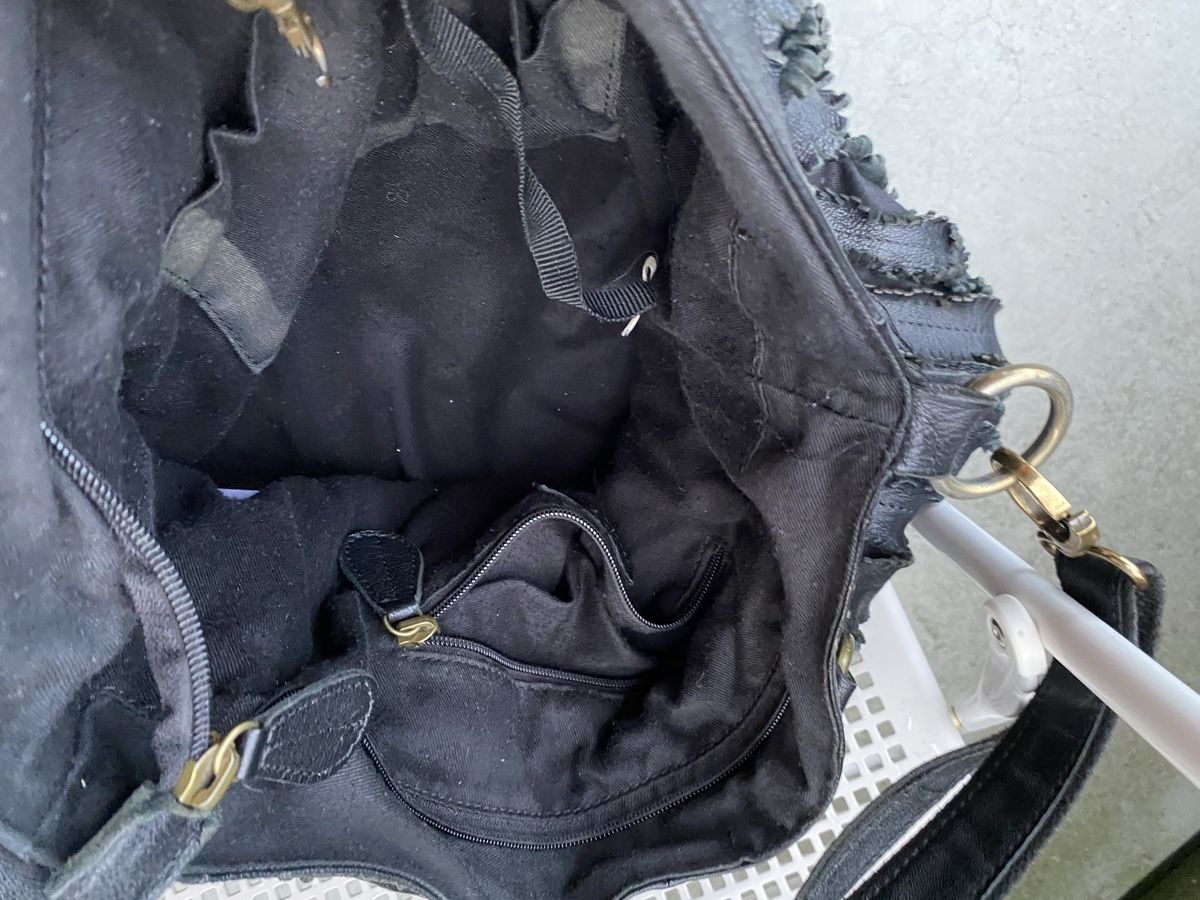 Taschen für Damen: Ceannis Tasche schwedisches Design Leder  – Gebraucht aus Winterthur von cicisch 4