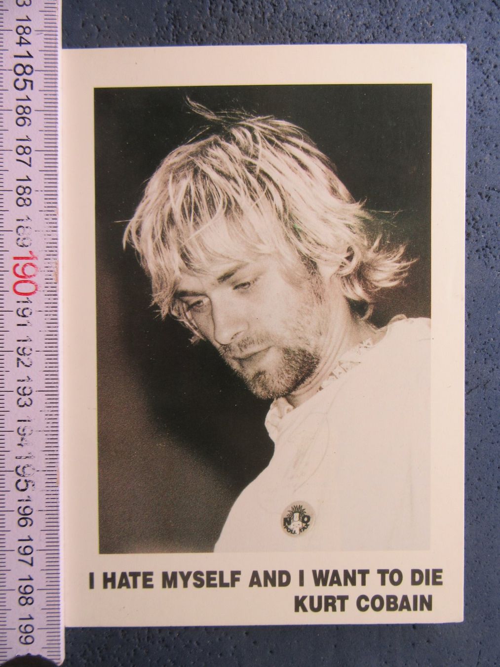 Cartoline postali: KURT COBAIN AK MADE IN EEC MUSIC – Usato da Ettingen venduto da Hausi4711