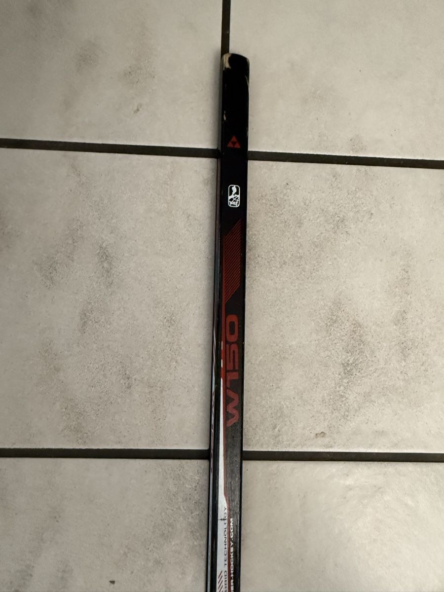 Bastoni & Pale: Fischer Eishockeyschläger W150 Holz – Usato da Altendorf venduto da karlheinz03 1