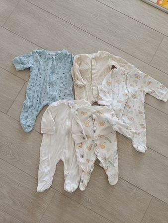 5 Baby Strampler Set, Grösse 50 56